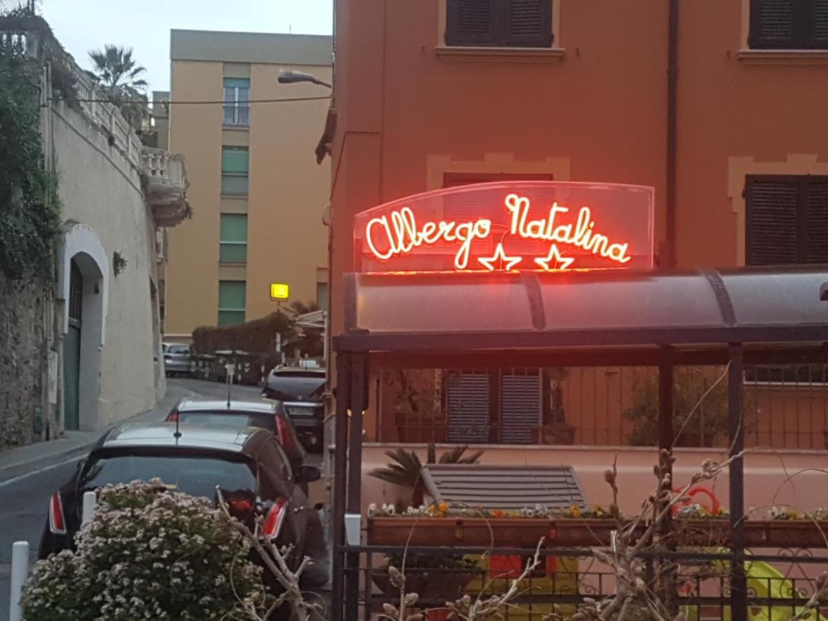 Albergo Natalina Finale Ligure Eksteriør bilde